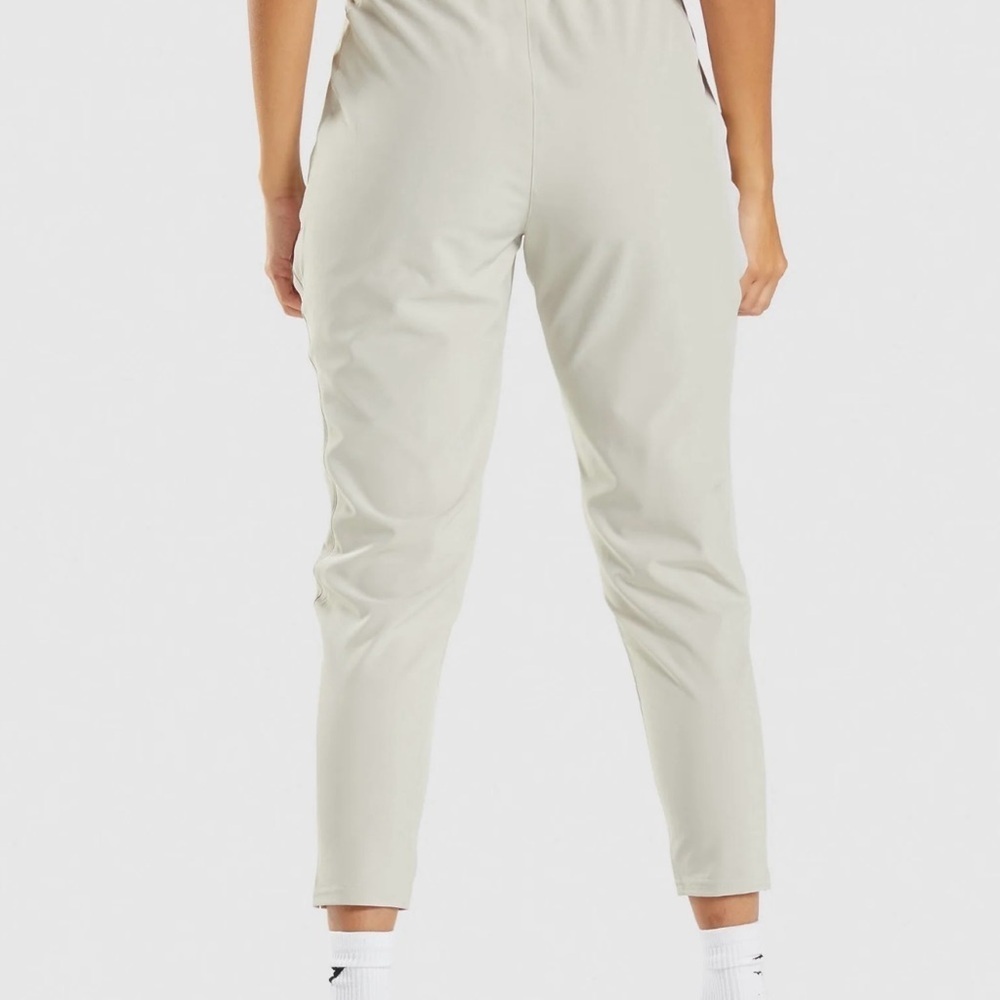 Womens Gymshark Joggers - Picture 8 of 8